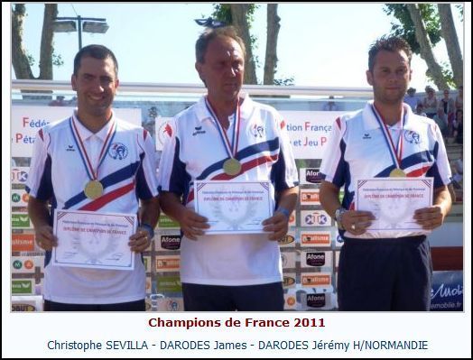 CHAMPIONS de FRANCE en TRIPLETTES 2011