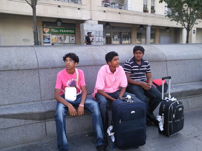 En attente à la Gare de LYON à PARIS de GàD, Trémalmaick-Brandon-Sonny