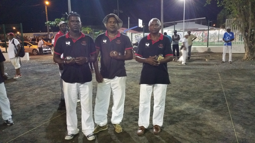 CHAMPIONS DE LA GUADELOUPE 2016 EN TRIPLETTES. Johnny-Iris et Manuel de la PC de PORT-LOUIS