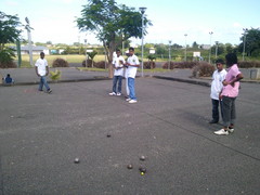 FREDERIK quittant le rond.jpg FREDERIK quittant le rond.jpg