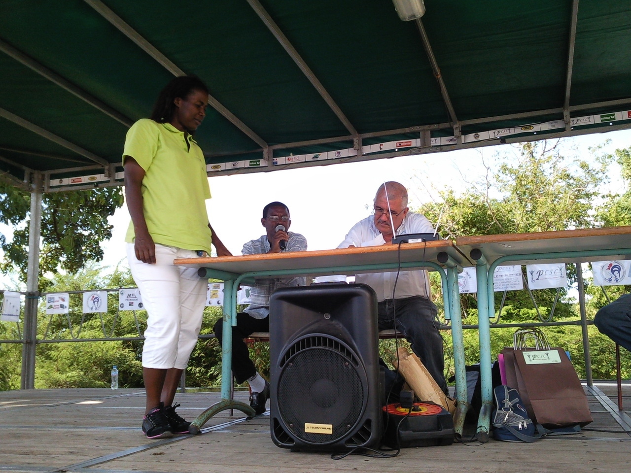 table des officiels à ST-CLAUDE table des officiels à ST-CLAUDE