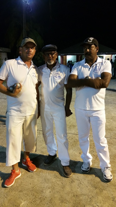 de GàD CHRISTOPHE-JEAN-PIERRE et JACQUES de L'AMICALE MOULIENNE Champions de Ligue A-G 2016 en Triplettes PROMOTION de GàD CHRISTOPHE-JEAN-PIERRE et JACQUES de L'AMICALE MOULIENNE Champions de Ligue A-G 2016 en Triplettes PROMOTION