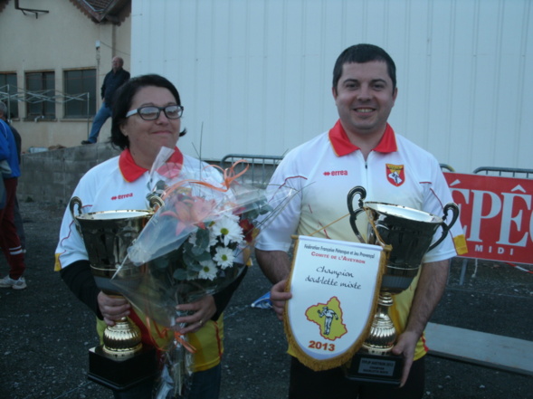 Les vainqueurs GARRIGOU Patricia DUTRON Anthony    Pet CARCENACOISE