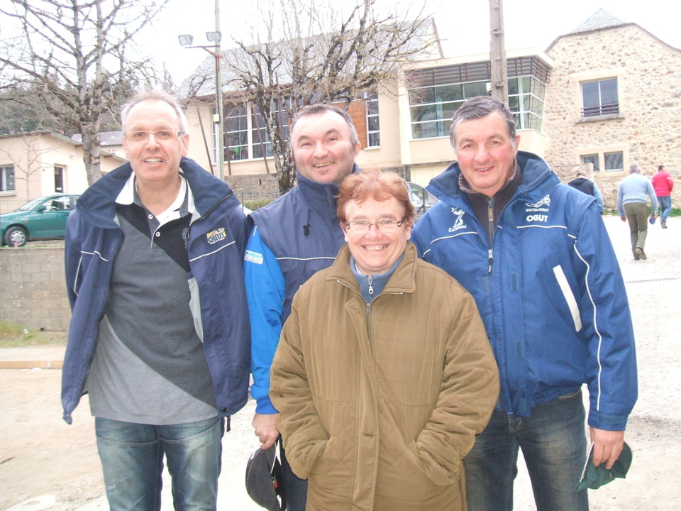 ROUALDES Michel - LACAM Alexis - BAYOL Michel  et  PINEL Georgette  la présidente de la J.P.C ROUALDES Michel - LACAM Alexis - BAYOL Michel  et  PINEL Georgette  la présidente de la J.P.C