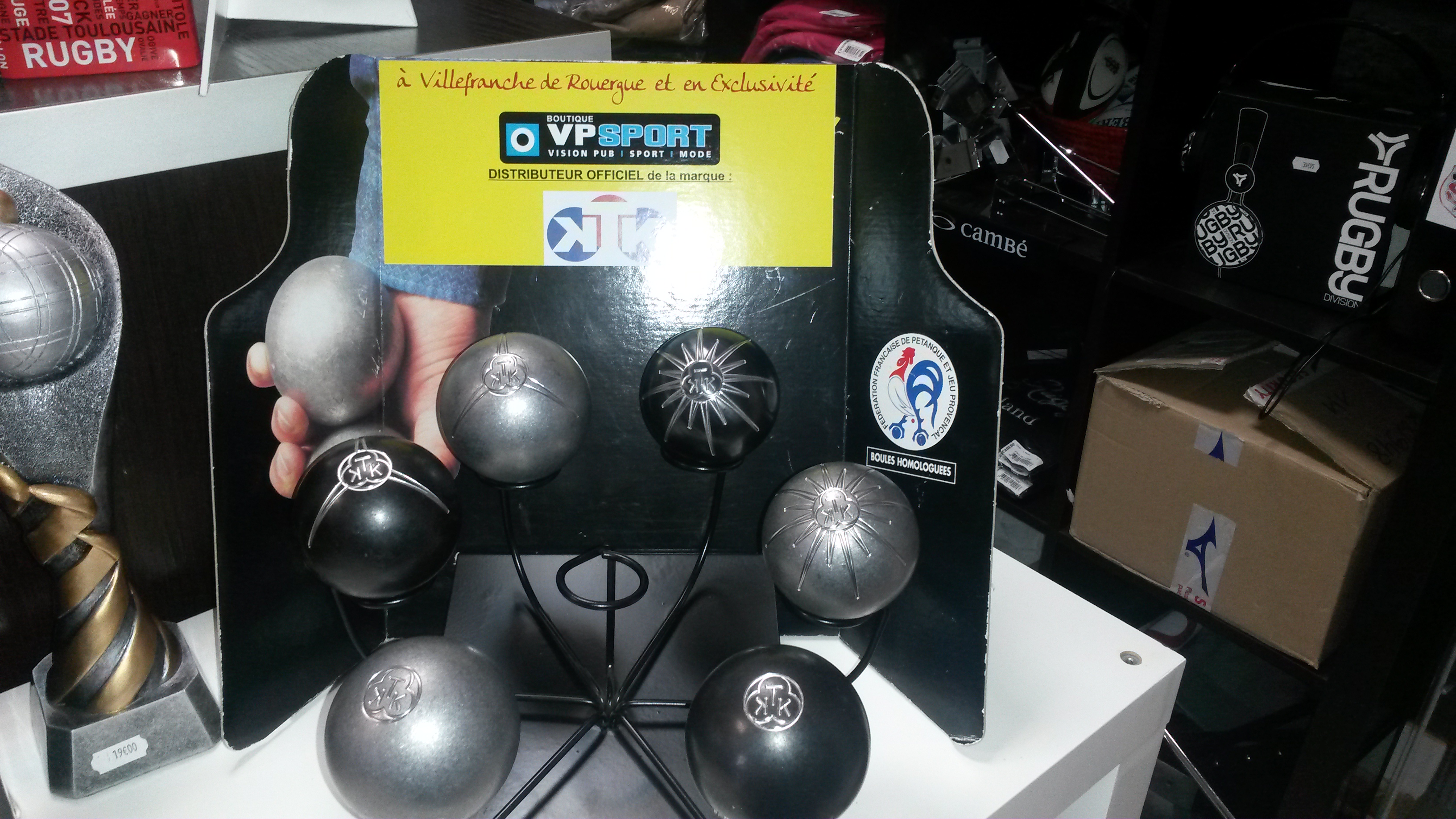 EN MAGASIN EN MAGASIN