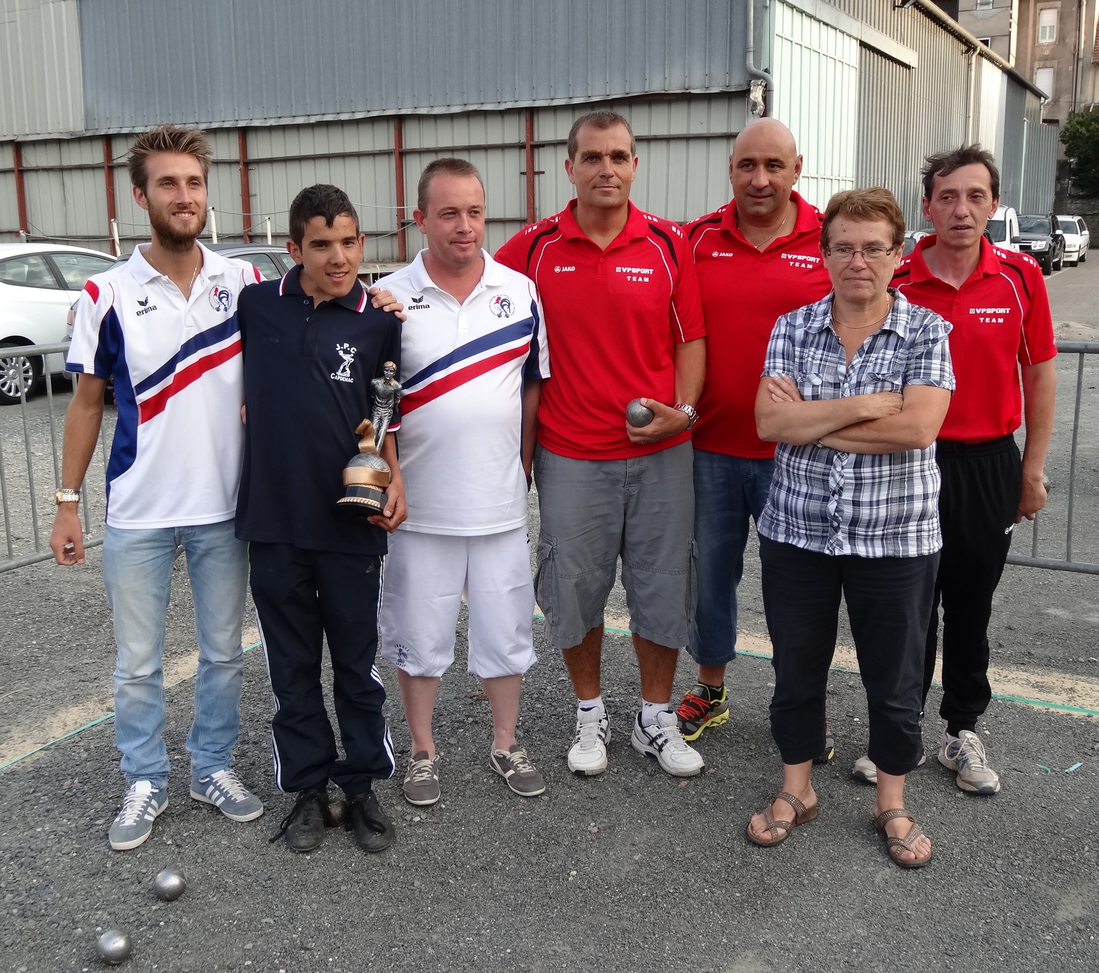 Meilleurs souvenirs de cette partie réalisée avec Sébastien Da Cunha et Dorian contre une sélection de la JPC:  Mr le Maire de Capdenac Gare Stéphane Bérard, Thierry Férés, François Bousquet accompagné de Jo Pinel Présidente de la JPC Meilleurs souvenirs de cette partie réalisée avec Sébastien Da Cunha et Dorian contre une sélection de la JPC:  Mr le Maire de Capdenac Gare Stéphane Bérard, Thierry Férés, François Bousquet accompagné de Jo Pinel Présidente de la JPC