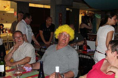 oh! putain Gilbert, tes cheveux ont repousse oh! putain Gilbert, tes cheveux ont repousse