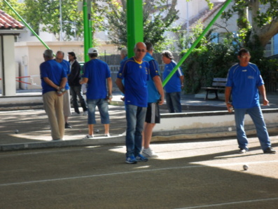 nos  joueurs  en  pleine action !!