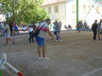 Suite semaine bouliste avec toujours autant de monde !!! Suite semaine bouliste avec toujours autant de monde !!!