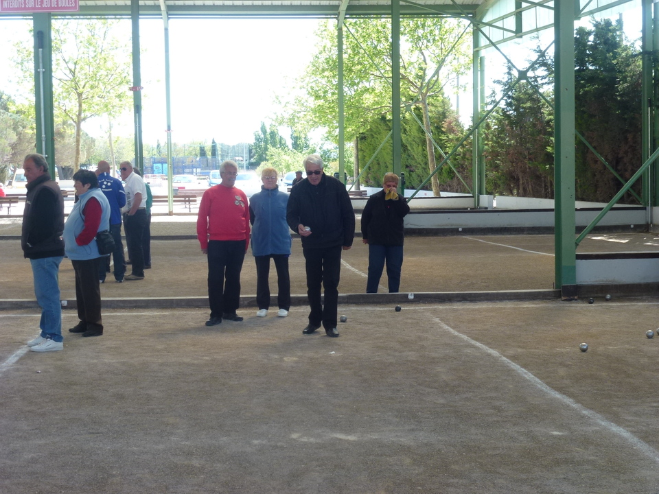 chez nous on mélange les hommes et les femmes!!!! chez nous on mélange les hommes et les femmes!!!!