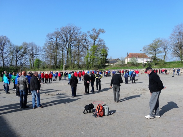 Une belle affluence sous un soleil printanier!