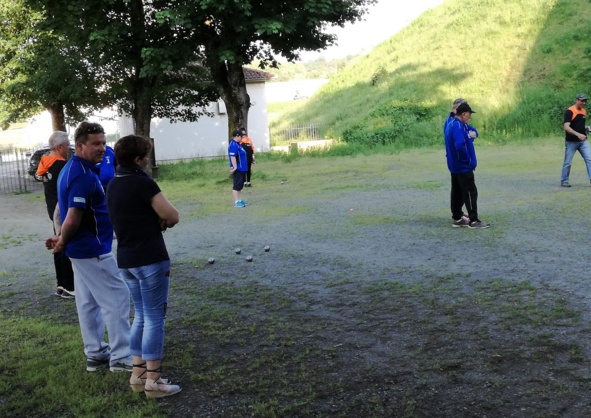 Une partie tête à tête Nathalie Bujna contre Chantal Dorodzala Une partie tête à tête Nathalie Bujna contre Chantal Dorodzala