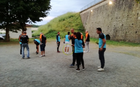 Le lancement des doublettes Le lancement des doublettes