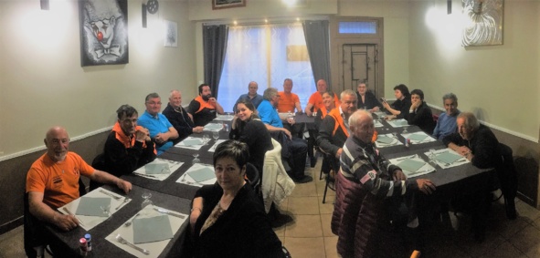 La FPG se met à table, la photo a été réalise par Clyde Marzin, Bravo! La FPG se met à table, la photo a été réalise par Clyde Marzin, Bravo!