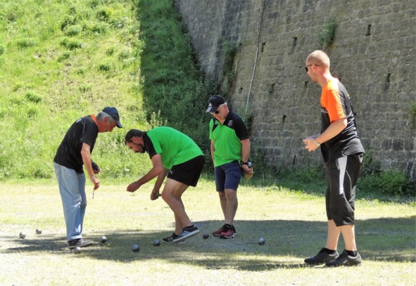 Une des doublette très disputée Stewe, Jean-Louis contre Jacques et Nicolas!