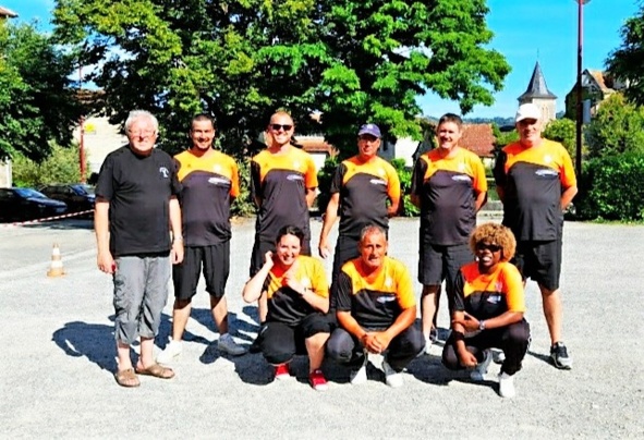 Bravo Christian (le Coach), Christophe, Stewe, Antoine, Frédéric, Christophe, Nelly, Bruno et Manula Bravo Christian (le Coach), Christophe, Stewe, Antoine, Frédéric, Christophe, Nelly, Bruno et Manula