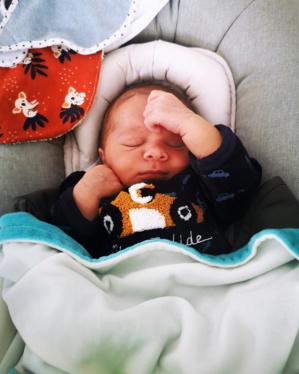 Théo réfléchit déjà! Théo réfléchit déjà!