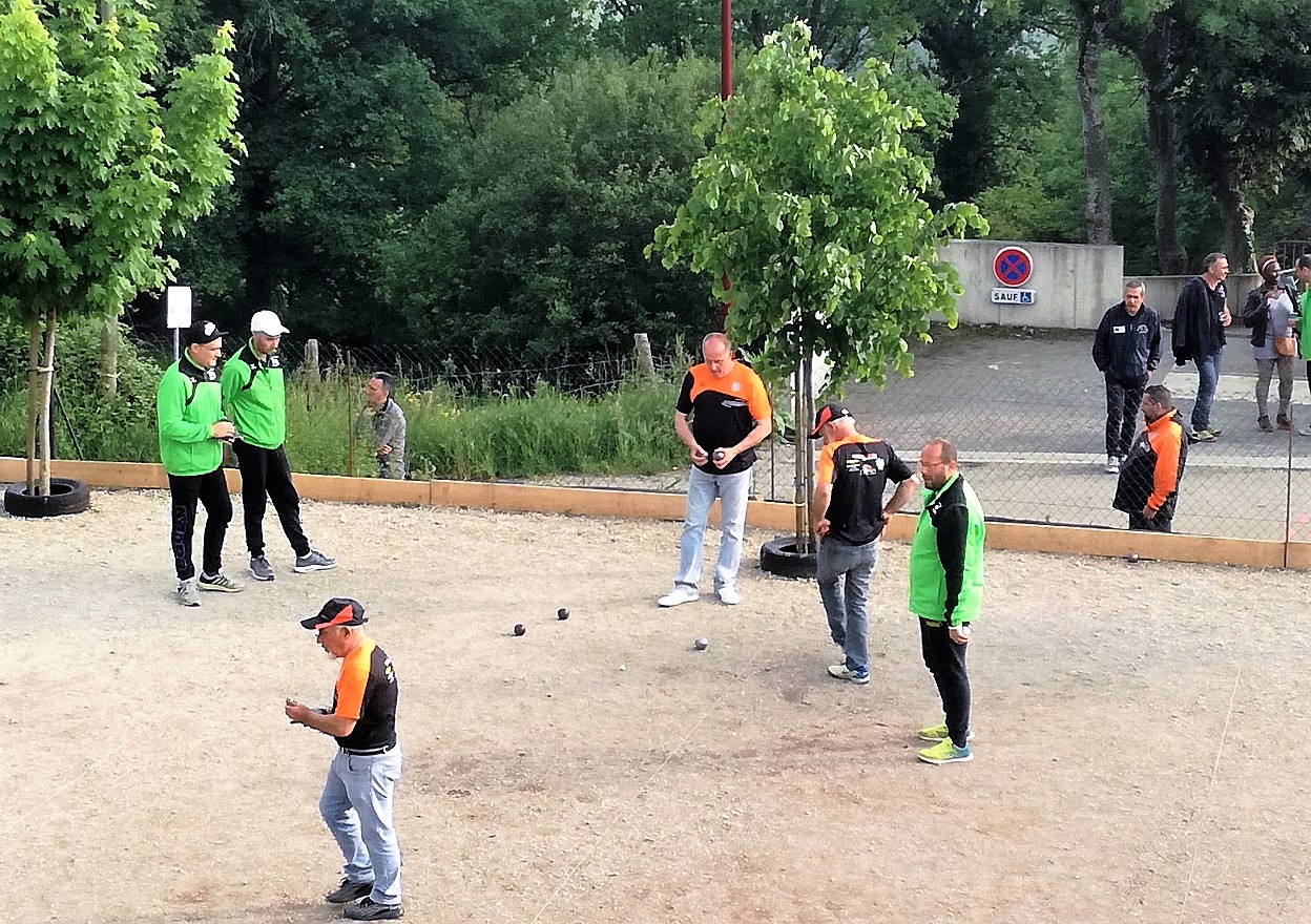 Bruno, Manu et Michel lors de la partie qualificative contre l'équipe de Penchot Bruno, Manu et Michel lors de la partie qualificative contre l'équipe de Penchot
