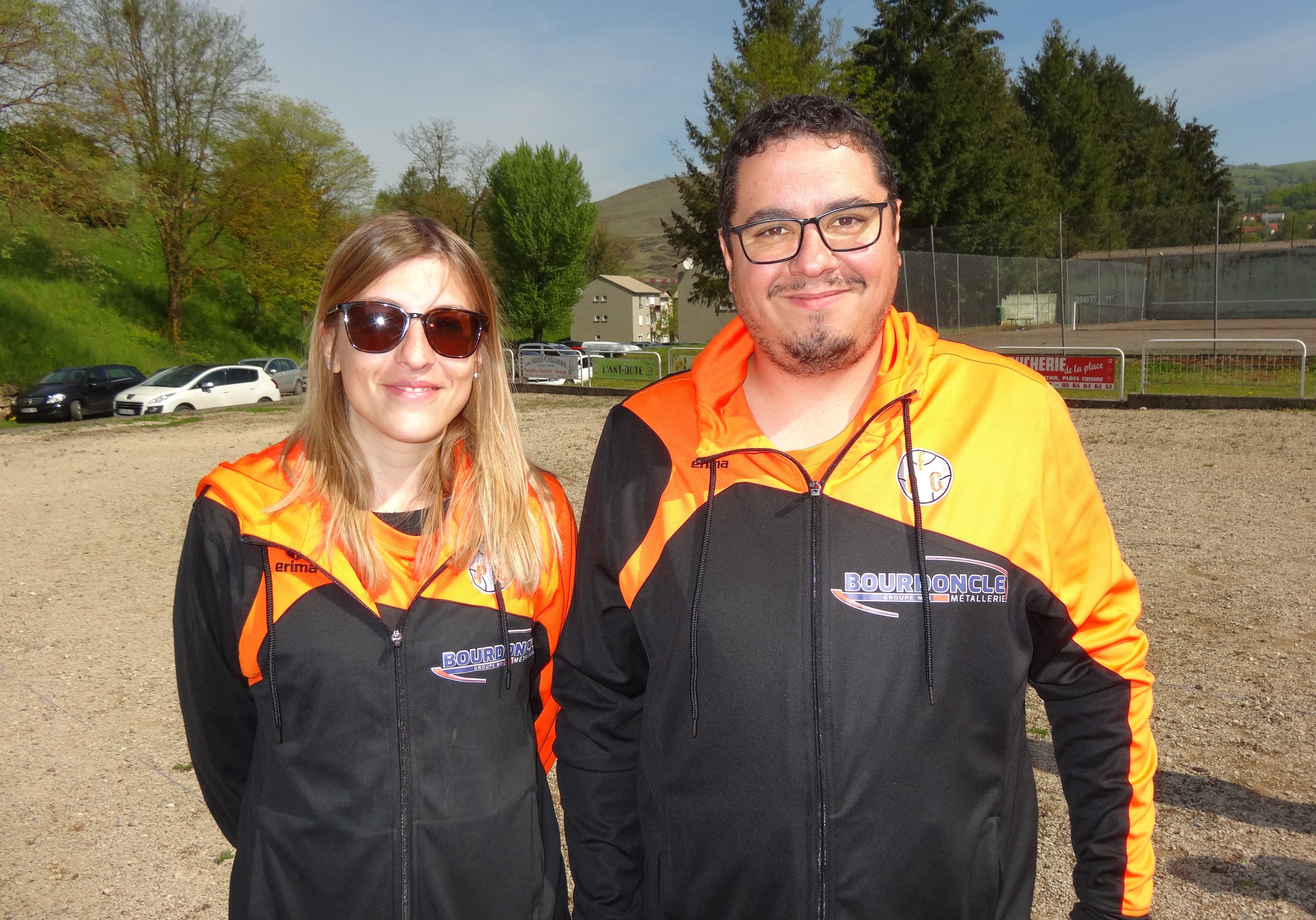 Morgane, Romain perdent à la bonne contre Yolande et Michel Morgane, Romain perdent à la bonne contre Yolande et Michel