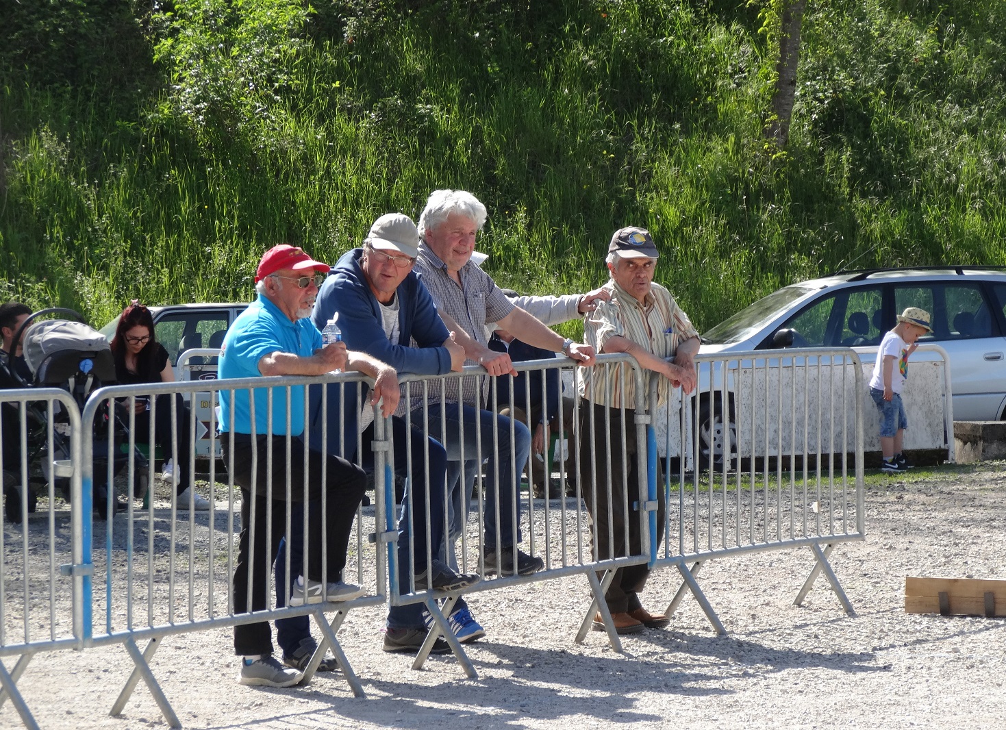 Des supporters assidus Manu, Léon, Patrick et Jean-Pierre