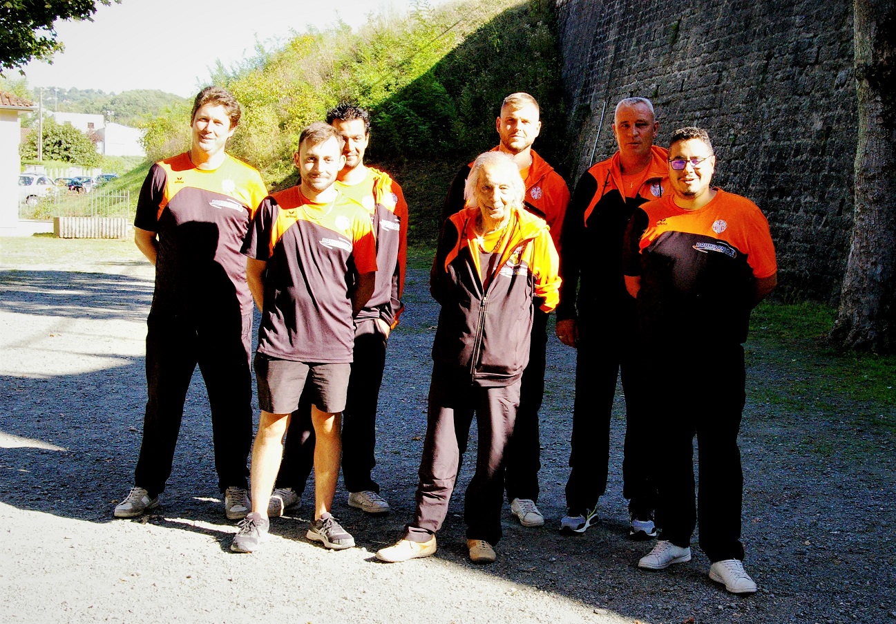 L'équipe l L'équipe l