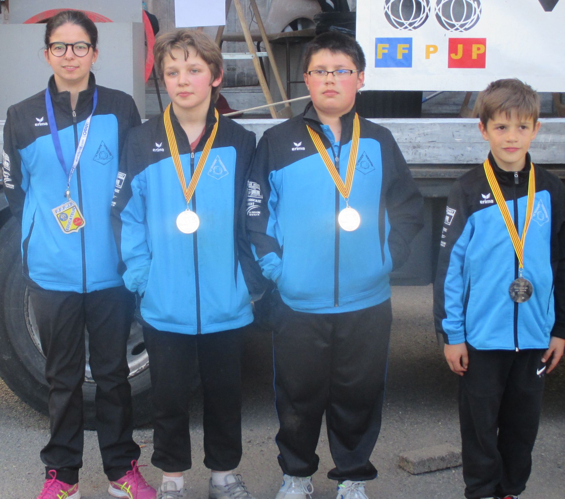 CHAMPIONNAT de LIGUE TRIPLETTES JEUNES CHAMPIONNAT de LIGUE TRIPLETTES JEUNES