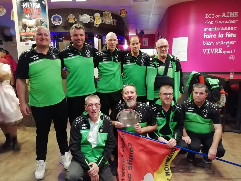 CHAMPIONS !!!!! CHAMPIONS !!!!!