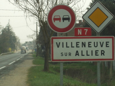 lundi 12 mai 2014: Villenueve sur Allier : votre inscription ?