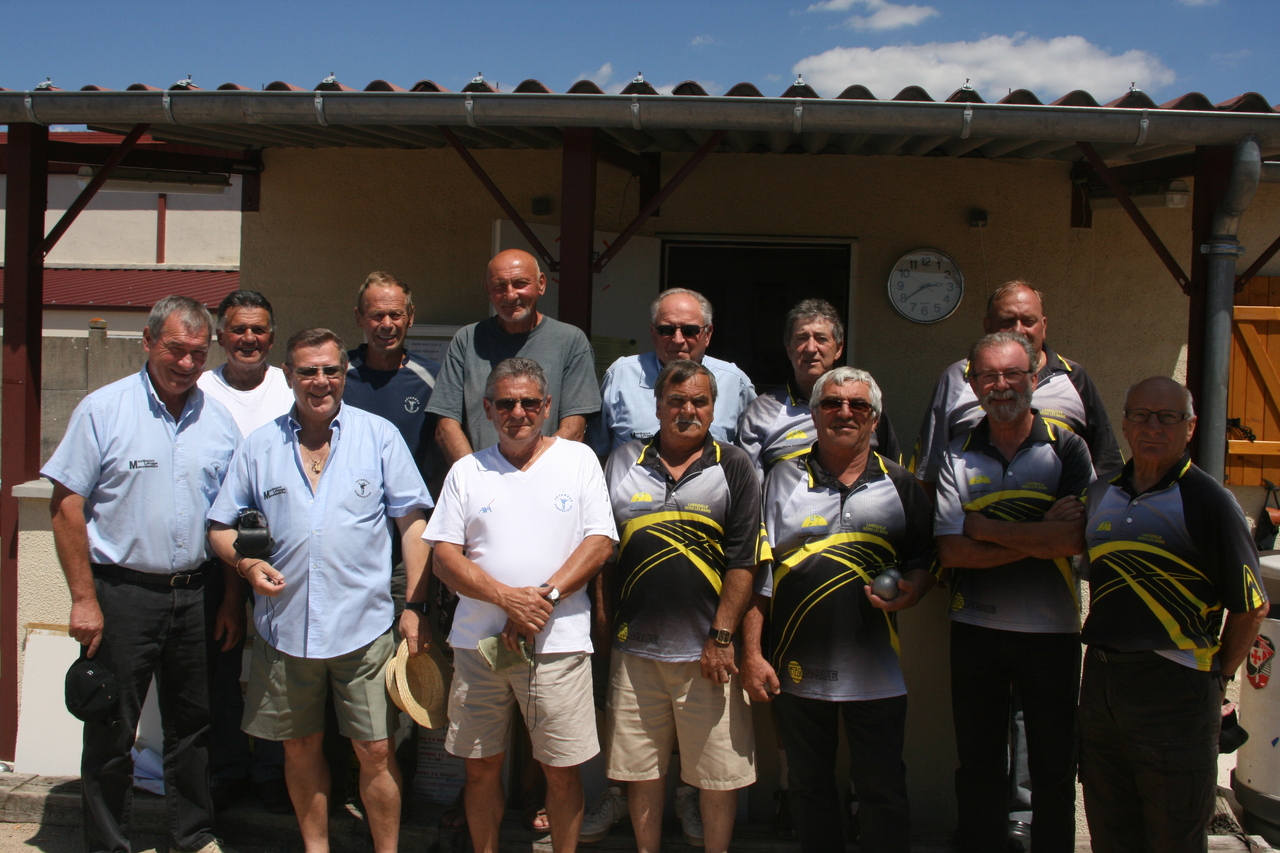 vétérans A et Domérat B 30 juin 2011 vétérans A et Domérat B 30 juin 2011