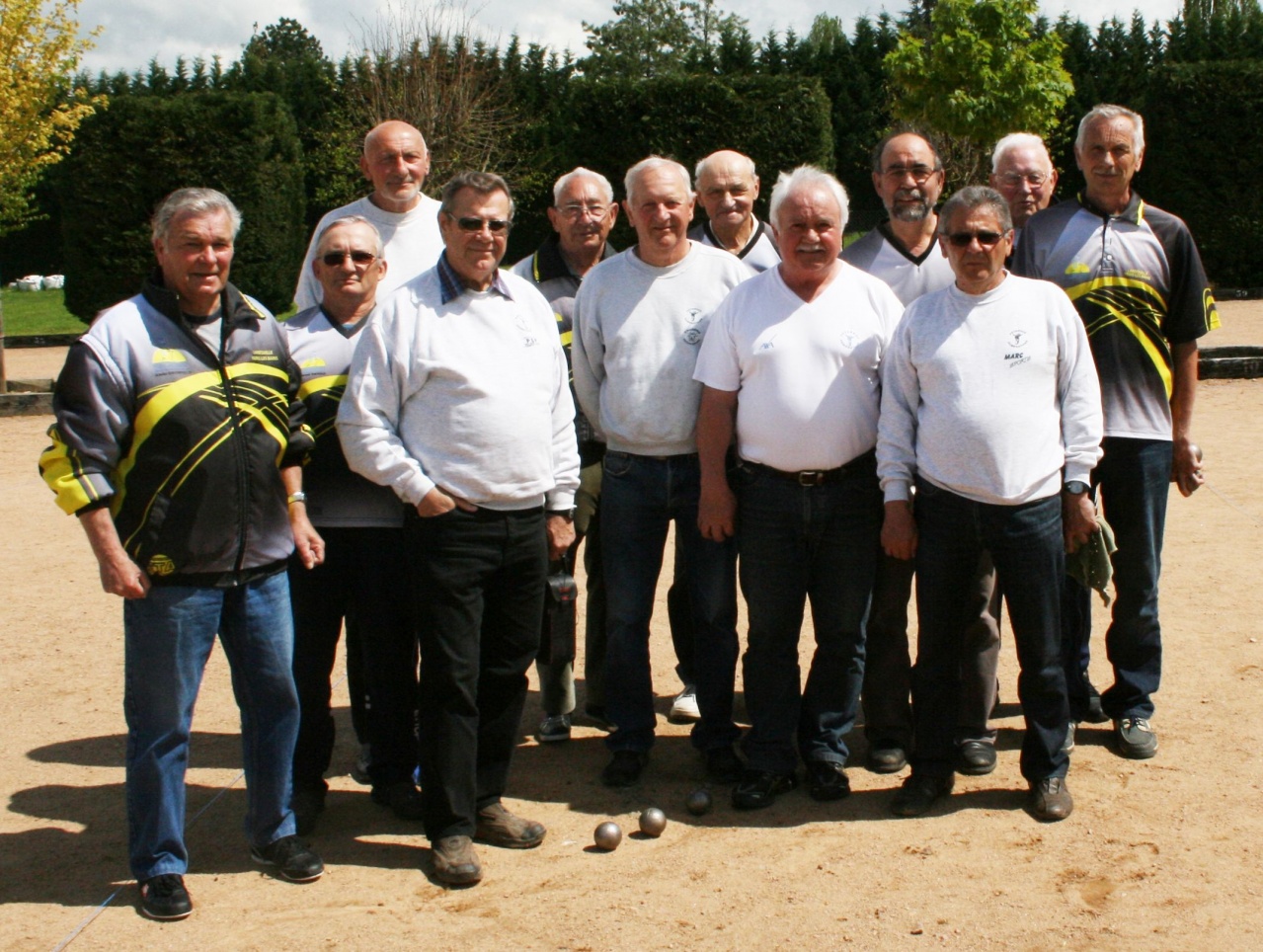 2 mai 2013 vétérans B / Domérat C 2 mai 2013 vétérans B / Domérat C