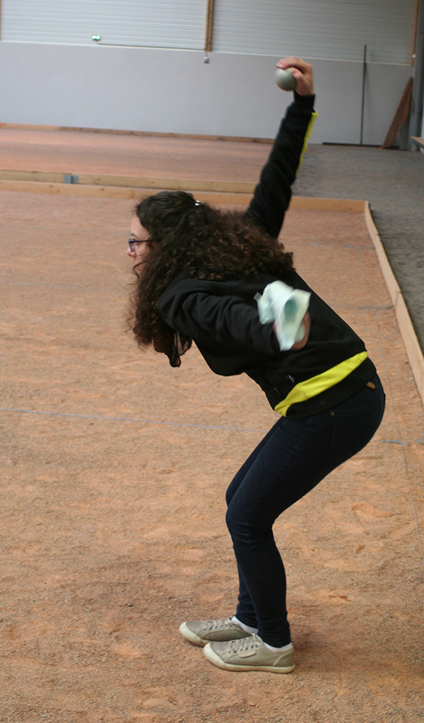 Manon Génis, il faut lever le bras Manon Génis, il faut lever le bras