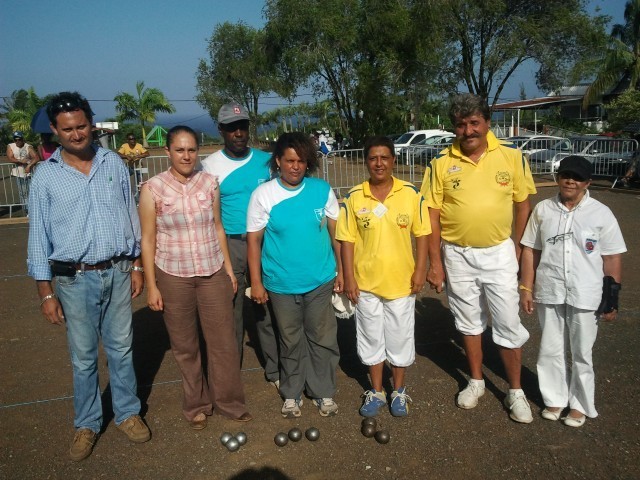 ERIC ET JASMINE CHAMPIONS DOUBLETTE MIXTE 2011 !!!!! ERIC ET JASMINE CHAMPIONS DOUBLETTE MIXTE 2011 !!!!!