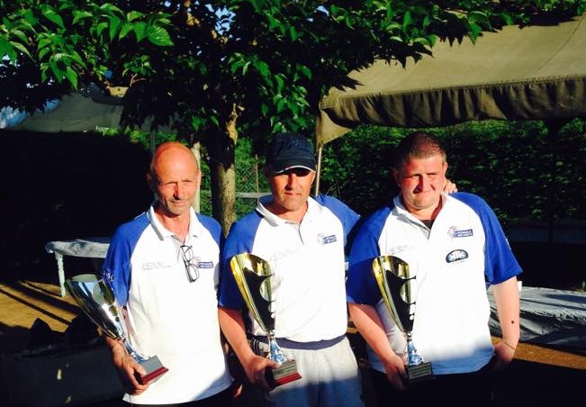 Et de cinq... Et de cinq...