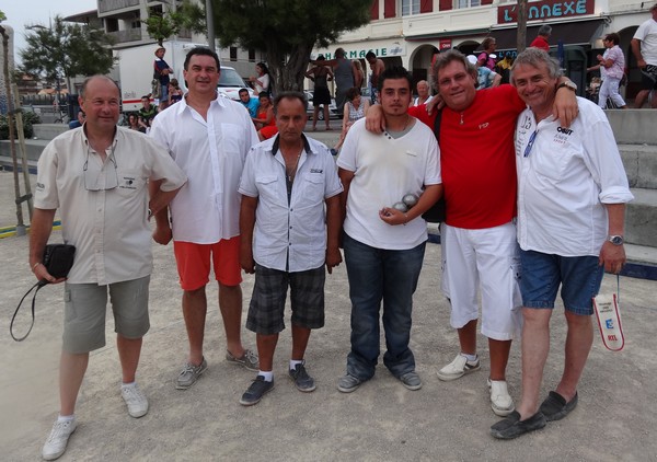 La finale du tournois VIP lors du 3ème Souvenir Mario FOYOT à Capbreton. La finale du tournois VIP lors du 3ème Souvenir Mario FOYOT à Capbreton.