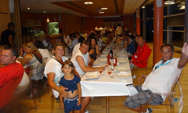 Soirée VIP William LAUROT (Popeye) en face de sa femme et sa fille lors du 3ème Souvenir Mario FOYOT à Capbreton. Soirée VIP William LAUROT (Popeye) en face de sa femme et sa fille lors du 3ème Souvenir Mario FOYOT à Capbreton.