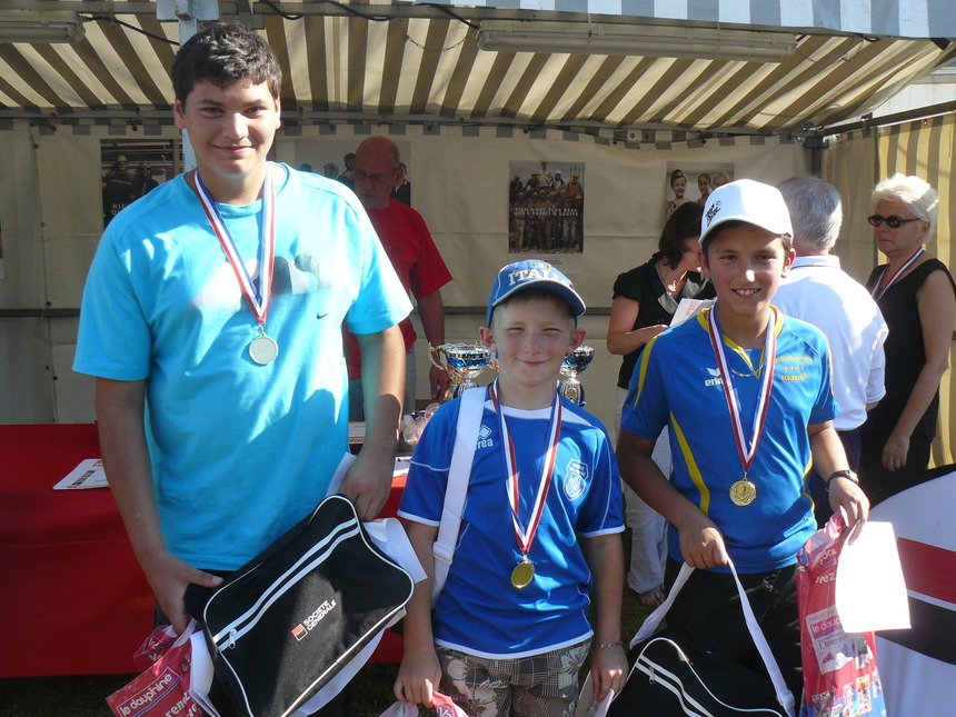 NATIONAL CUP SASSENAGE (38) NATIONAL CUP SASSENAGE (38)