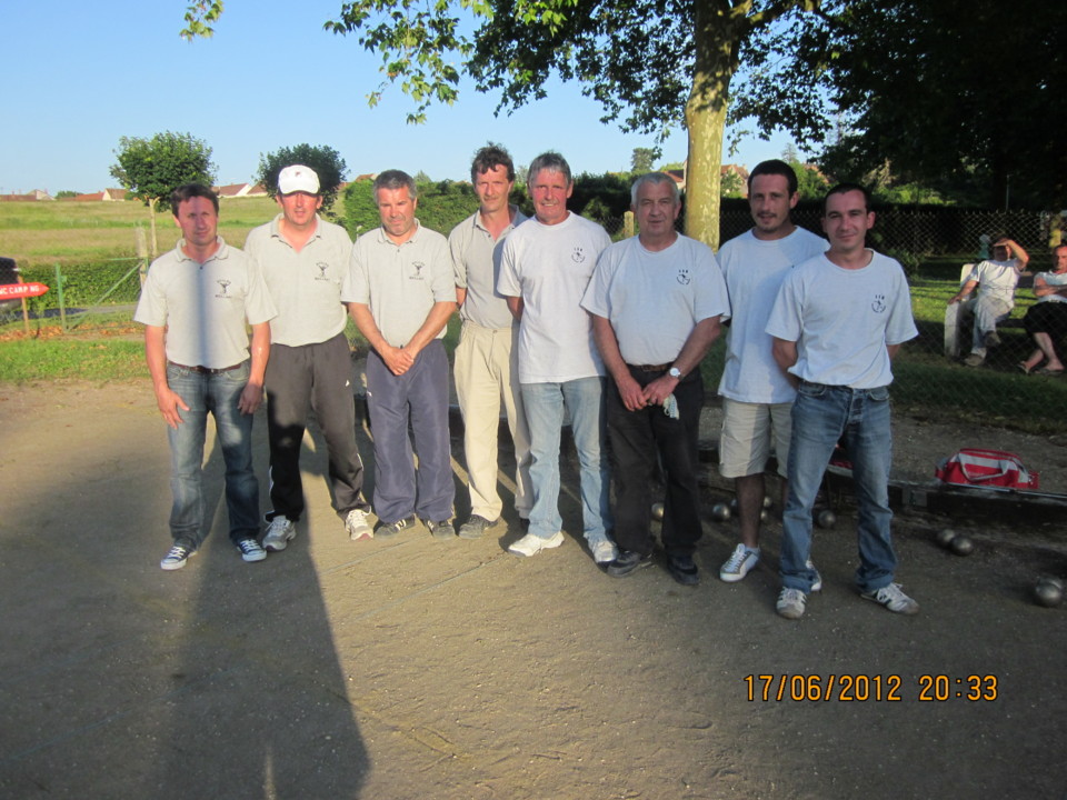 CHAMPIONS DU CHER DE LYONNAISE CHAMPIONS DU CHER DE LYONNAISE