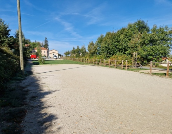 terrain de pétanque  terrain de pétanque