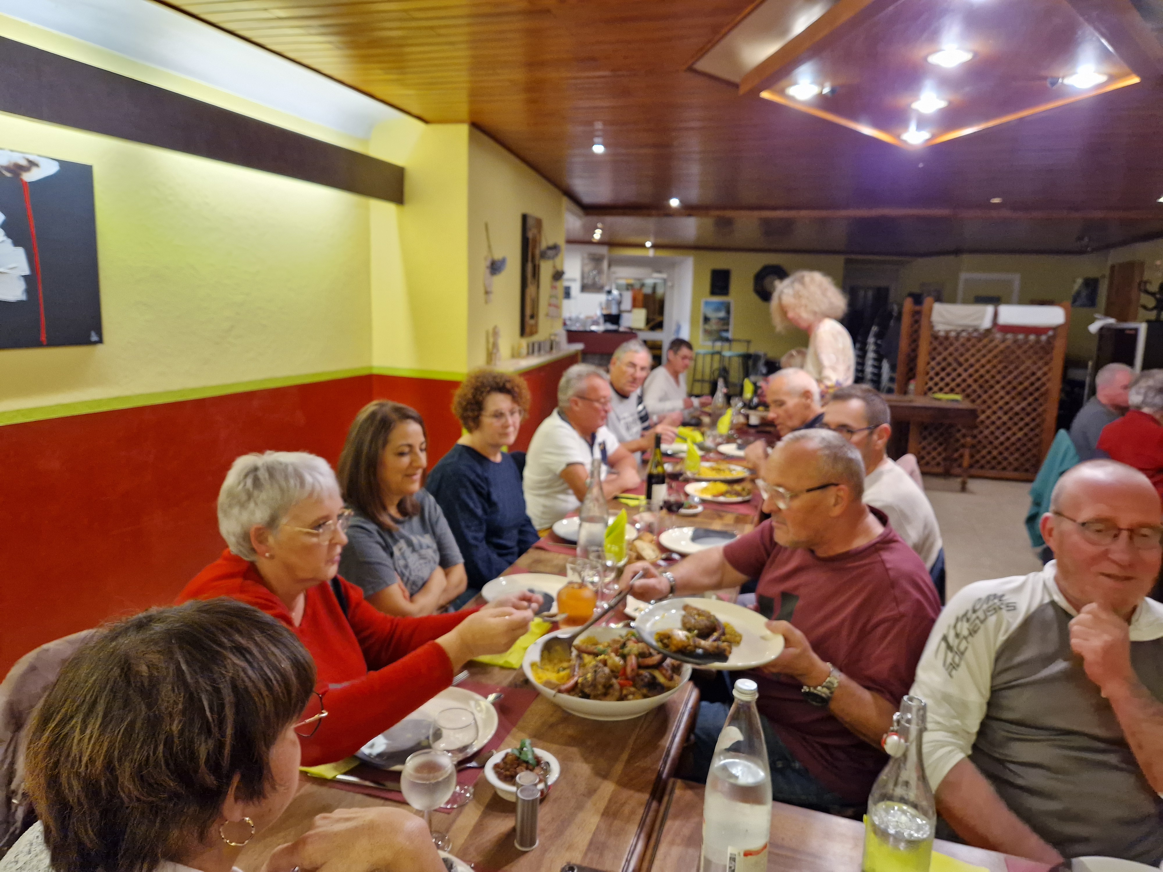 Suite de l'assemblée générale Suite de l'assemblée générale