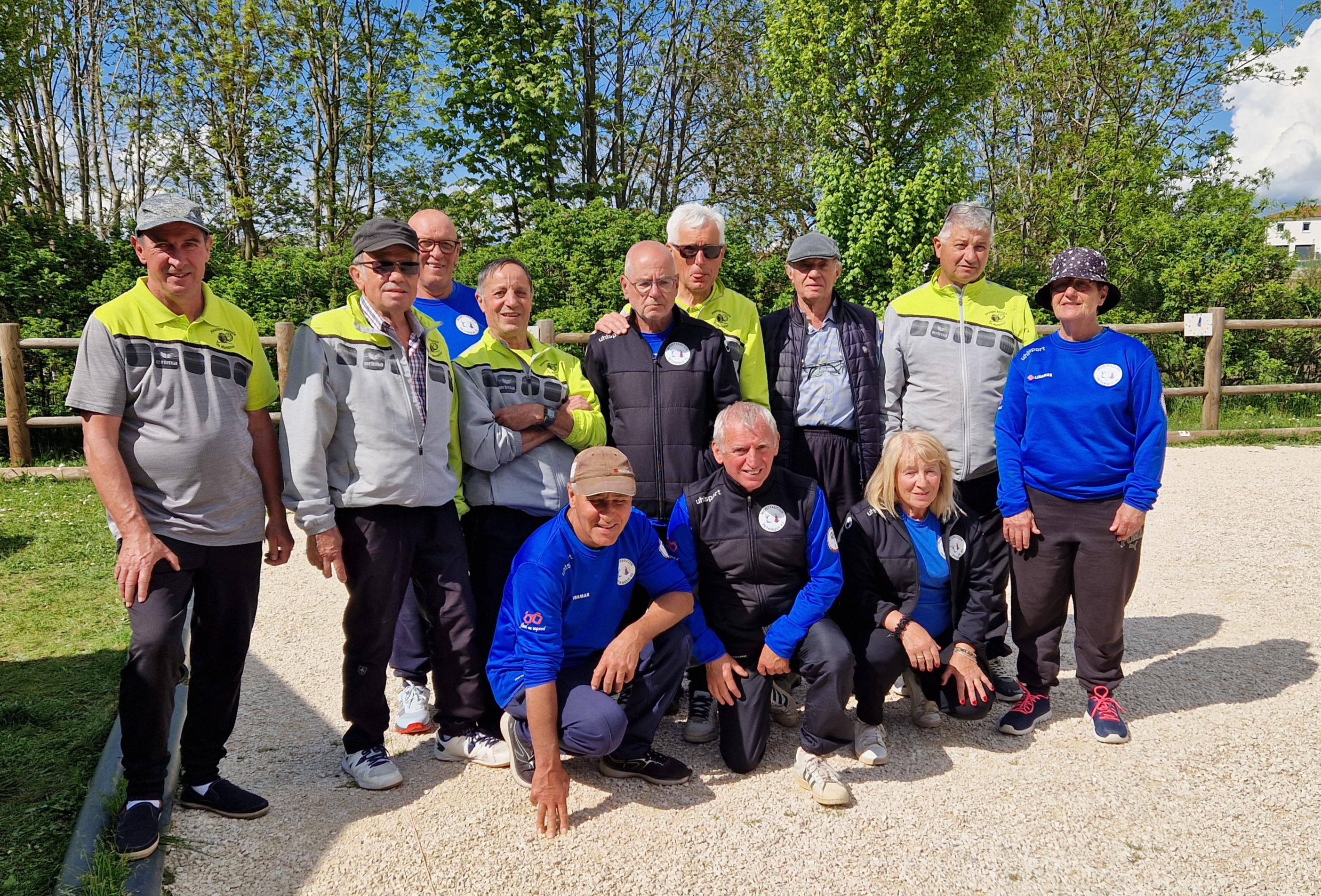 Avec l'équipe du Monastier Avec l'équipe du Monastier