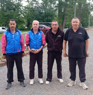 Demi-finale contre Guy et Gilles Demi-finale contre Guy et Gilles