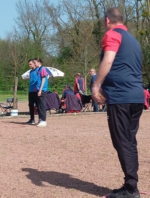 Manon et Quentin contre Nadia et Flopy Manon et Quentin contre Nadia et Flopy