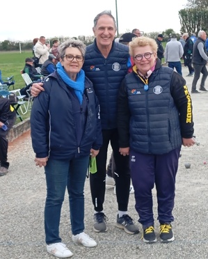 Evelyne, Jean Pierre et Véro Evelyne, Jean Pierre et Véro