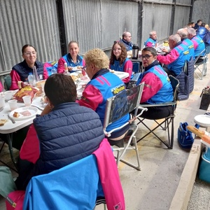 Repas des filles et de la D4 à Esprit 2