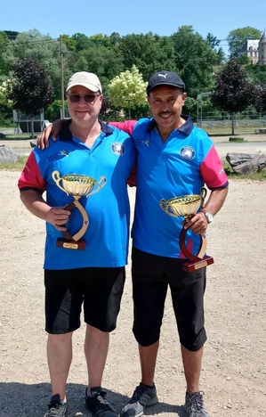 MOMO ET STÉPHANE VICE-CHAMPIONS DOUBLETTE VÉTÉRAN