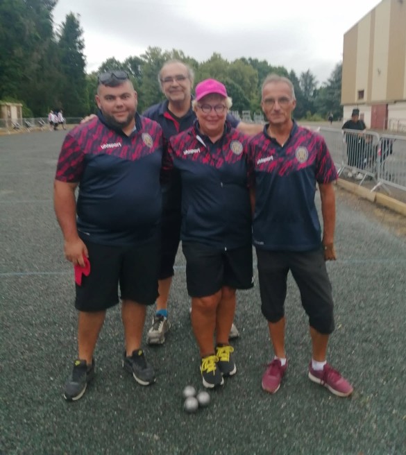 Joris, Véro, Christophe et Gaëtan Deschamps délégué du CD18