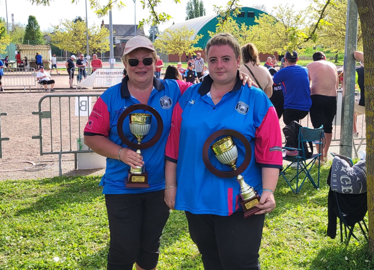 Véro et Juju 1/2 du DF Véro et Juju 1/2 du DF