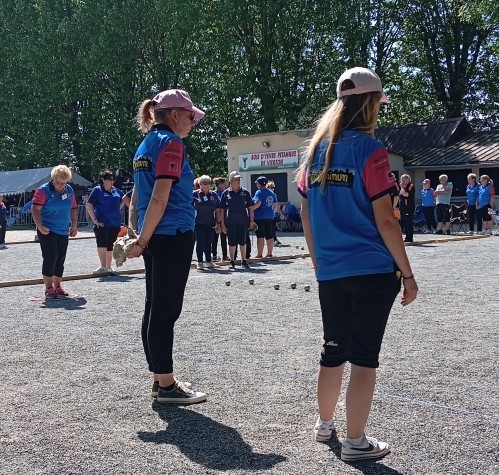 Véro, Aline et Lou Véro, Aline et Lou