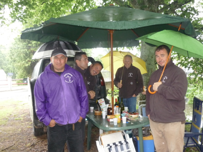 LES RESULTATS DU CHAMPIONNAT DES CLUBS DE LA CHAPELLE D'ANGILLON LES RESULTATS DU CHAMPIONNAT DES CLUBS DE LA CHAPELLE D'ANGILLON