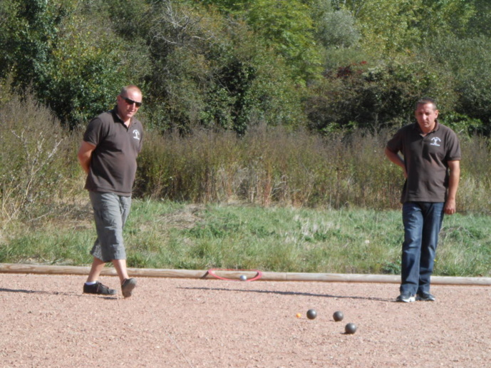 NOHANT GARDE LA TETE DE LA D4 ET MONTE EN D3 NOHANT GARDE LA TETE DE LA D4 ET MONTE EN D3